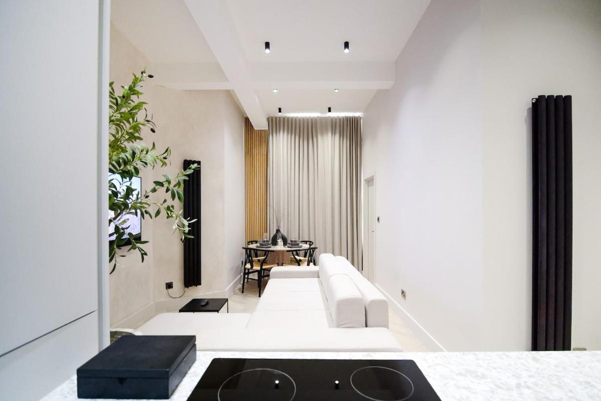 Japandi By The Heim Residences Manchester Exterior foto