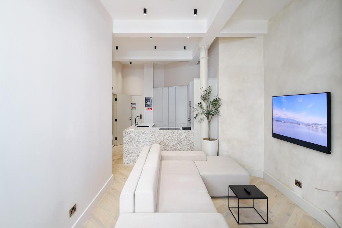 Japandi By The Heim Residences Manchester Exterior foto